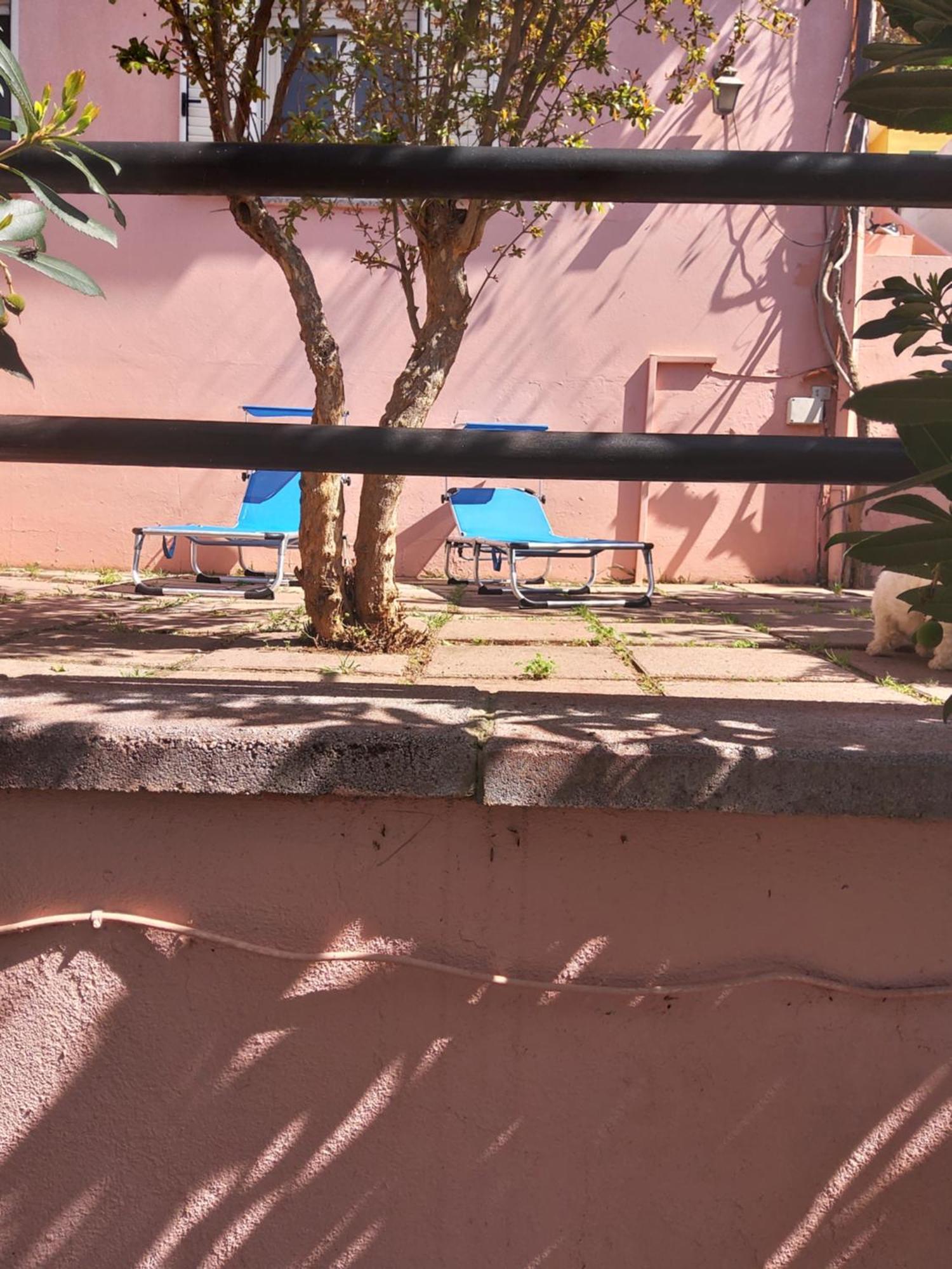 Casa Rosa I.U.N Q9637 Apartman Buggerru Kültér fotó